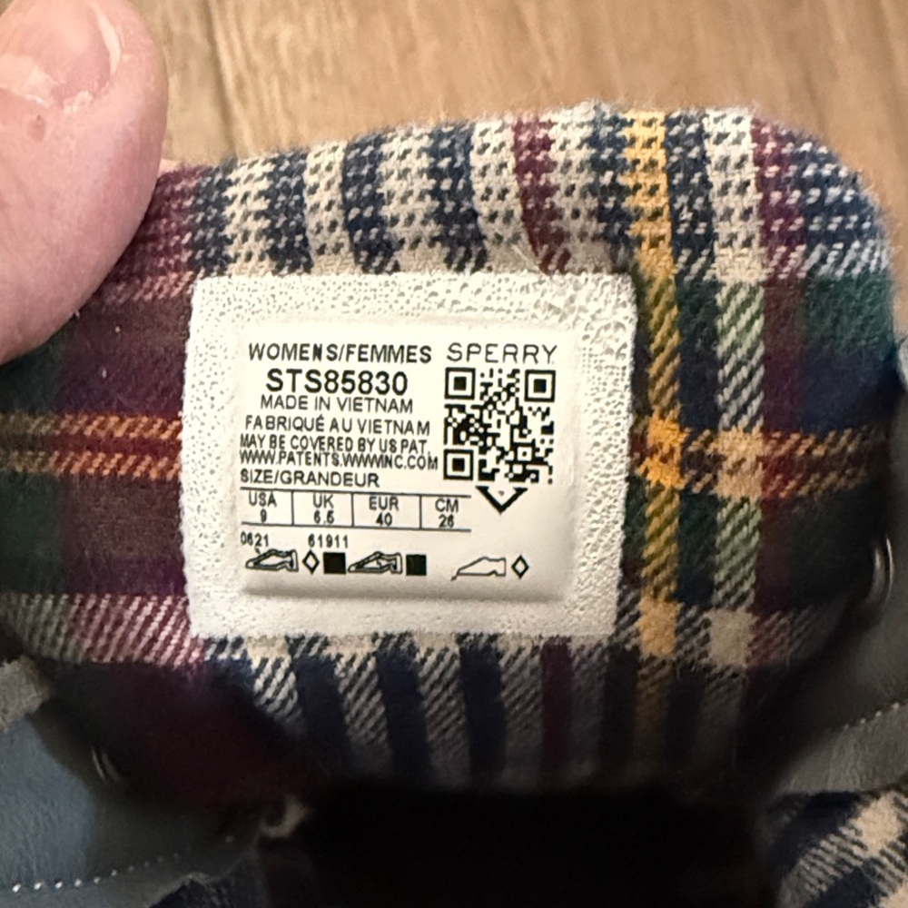 Sperry Gray Quilted Lace-Up Duck Boots with Plaid Lining - Picture 2 of 4
